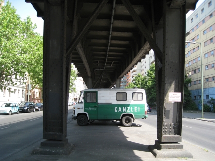 Unter der Hochbahn